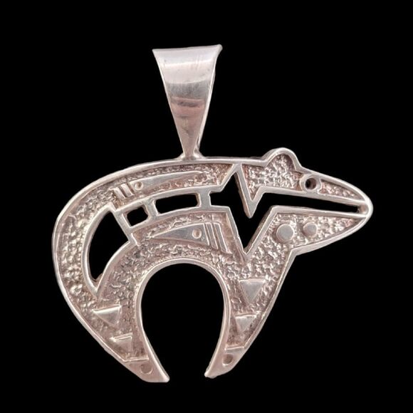 Ray Tracey Navajo Sterling Knifewing Segura Bear Pendant - Picture 1 of 6